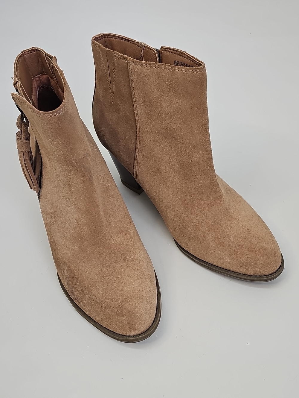 Vionic Tan Weather Resistant Ankle Booties w Wood Heel & Fringe Tassel Zipper